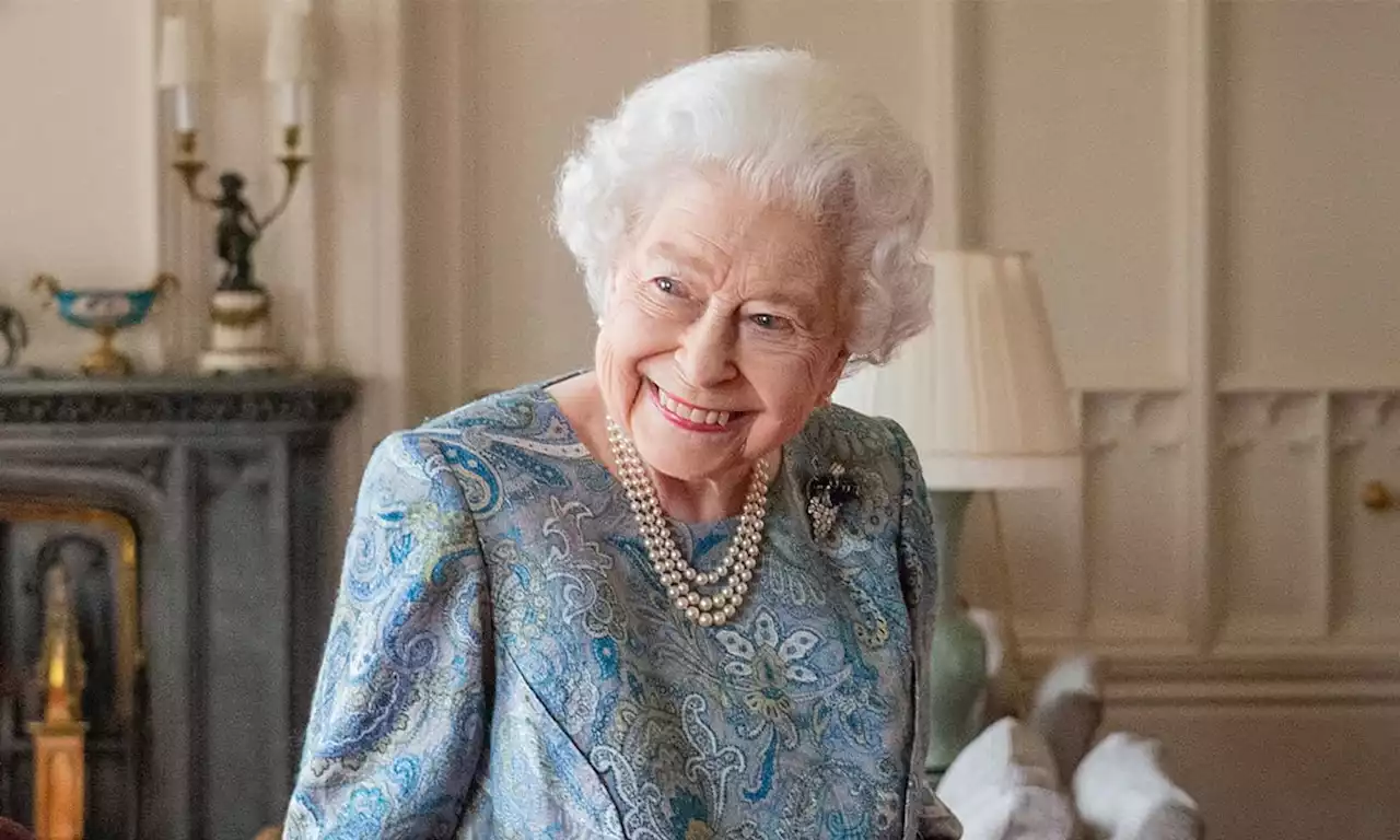 See rare photo of the late Queen off duty at home