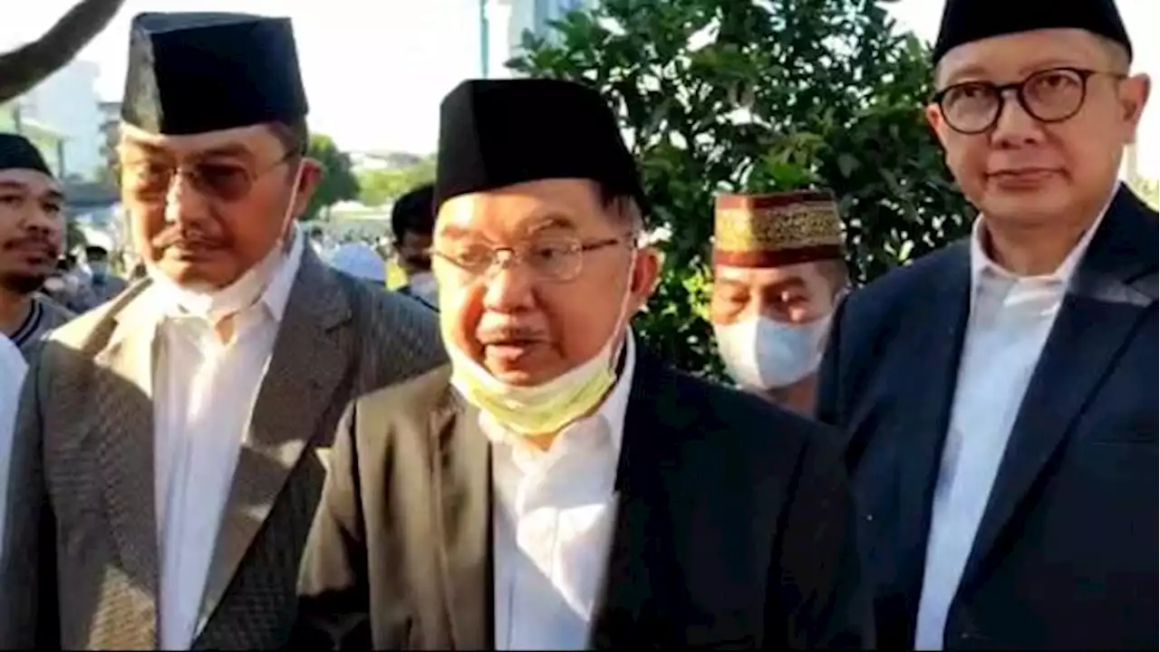 Melayat ke Rumah Duka, JK dan Sejumlah Menteri Mengagumi Kecendekiawanan Azyumardi Azra