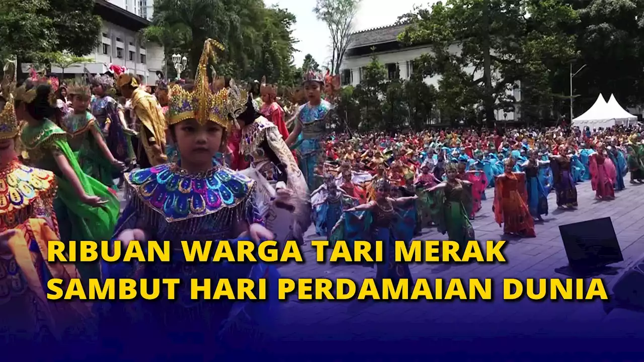 Sambut Hari Perdamaian Dunia, Ribuan Orang Menari Merak