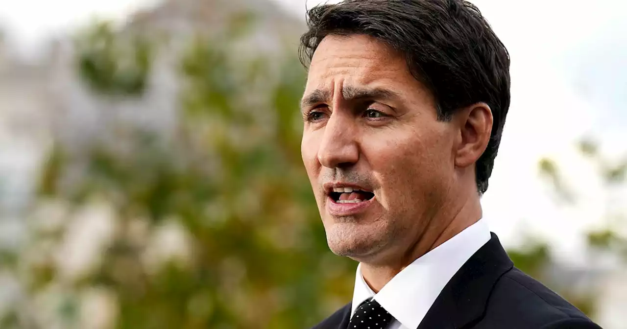 Wirbel um Trudeaus Gesangseinlage in Bar