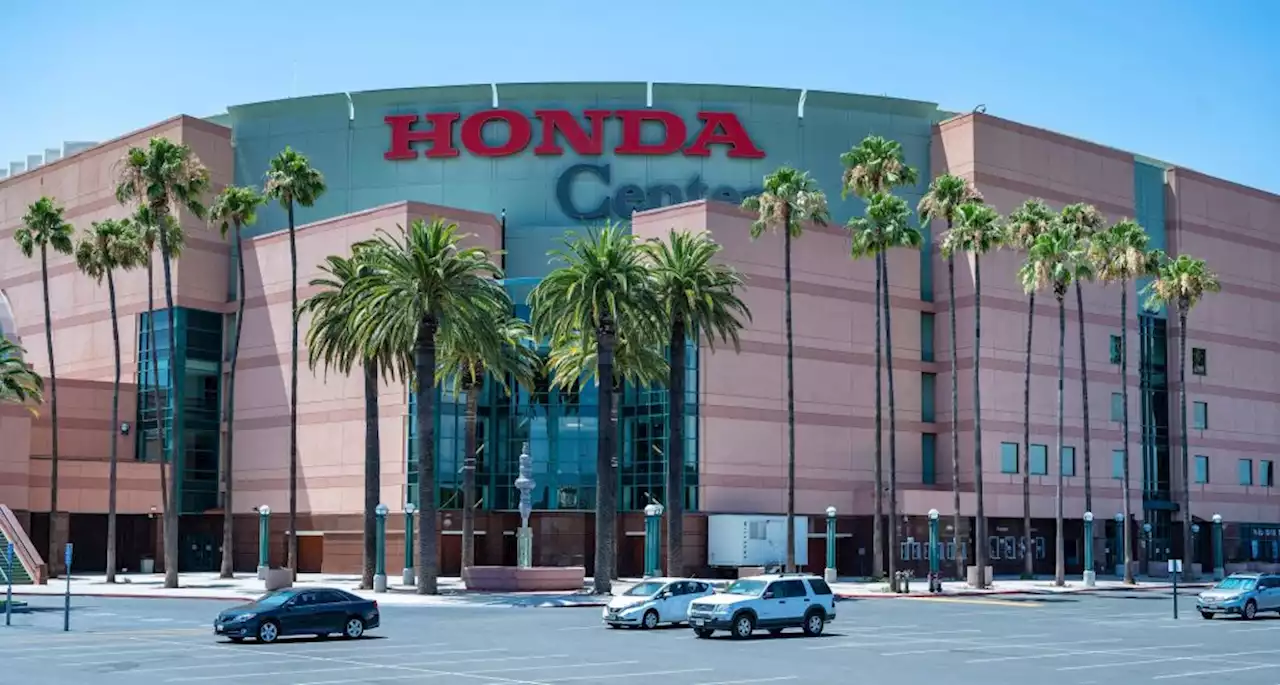 Honda Center in Anaheim partners with ParkMobile for cashless reserved parking