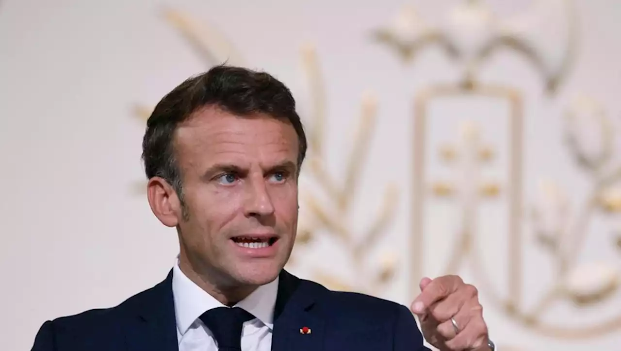 Guerre en Ukraine : Macron qualifie de 'parodie' les référendums annoncés dans les régions séparatistes