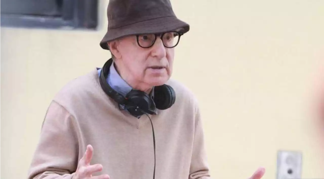 Woody Allen smentisce: 'Non ho mai detto che voglio ritirarmi e scrivere romanzi'