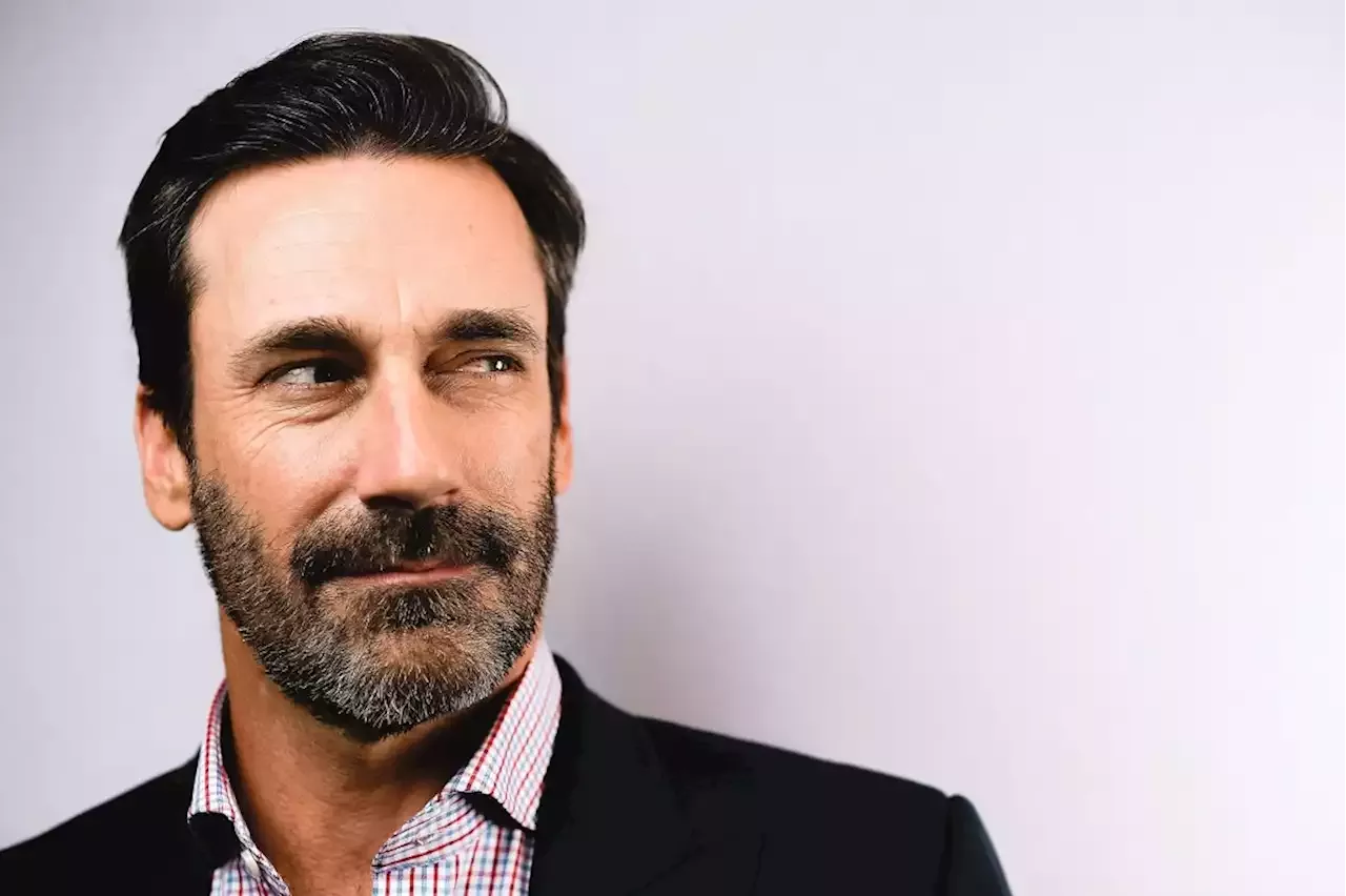 Jon Hamm Says He Wears Underwear Every Day As He Finally Addresses That Viral Rumor 