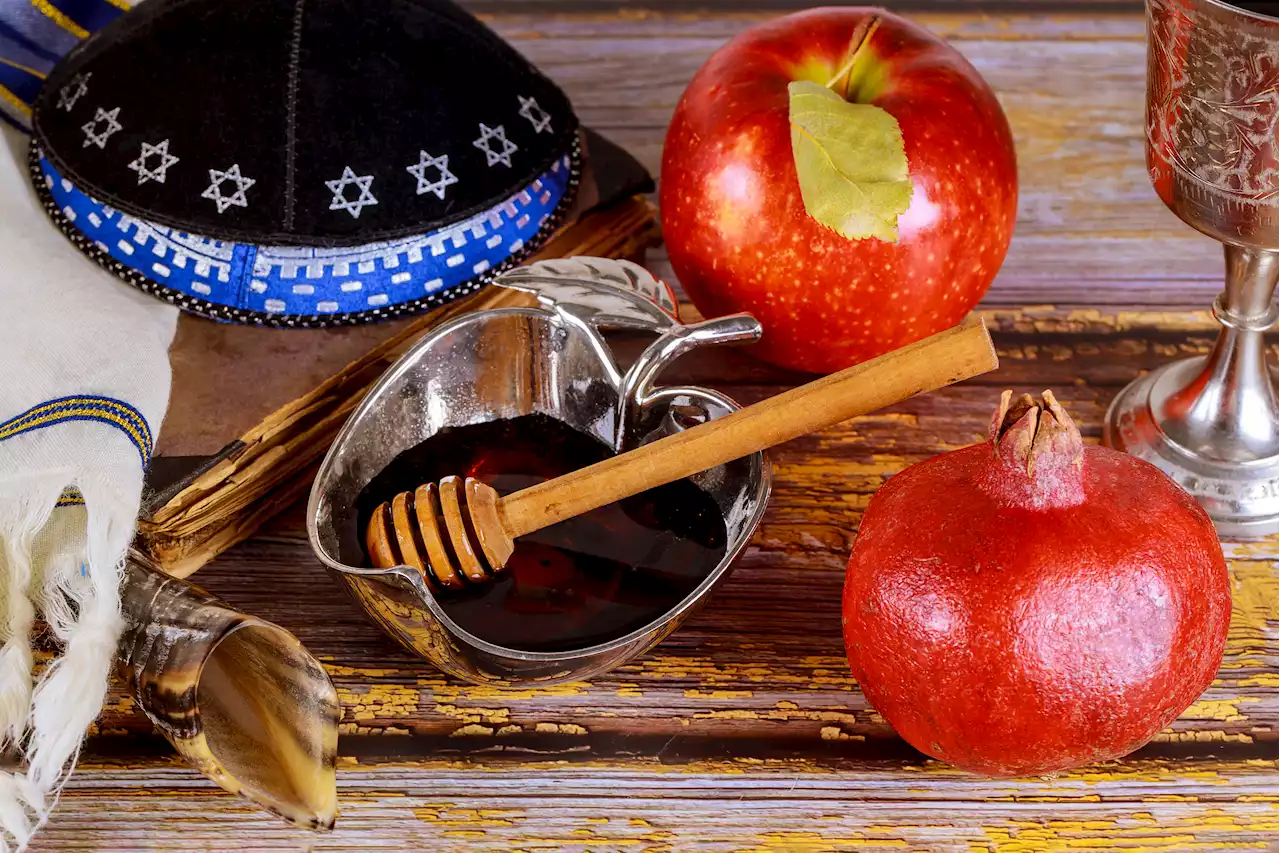 When is Rosh Hashanah and How Is It Celebrated?