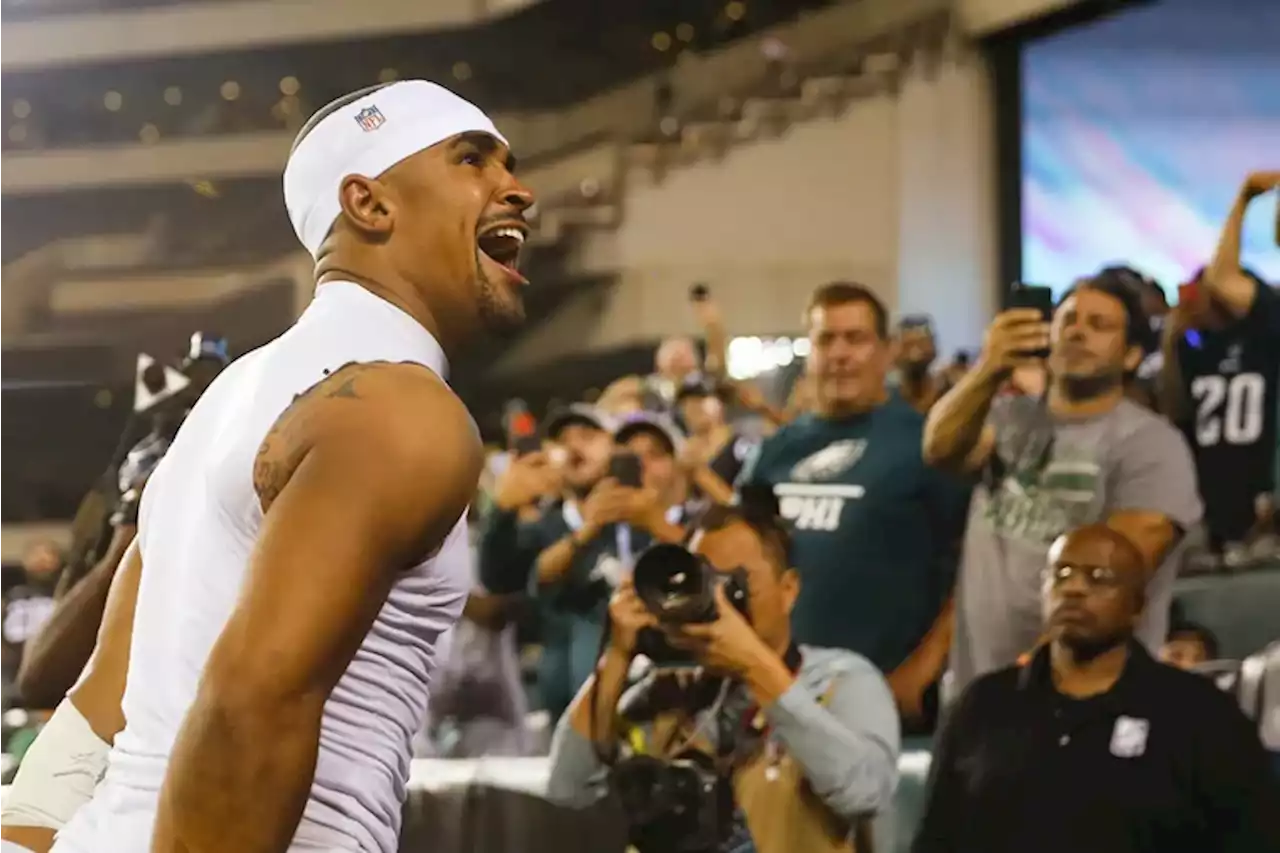 Eagles updates: Jalen Hurts dazzles, celebrities flood the Linc for ‘Monday Night Football’ win