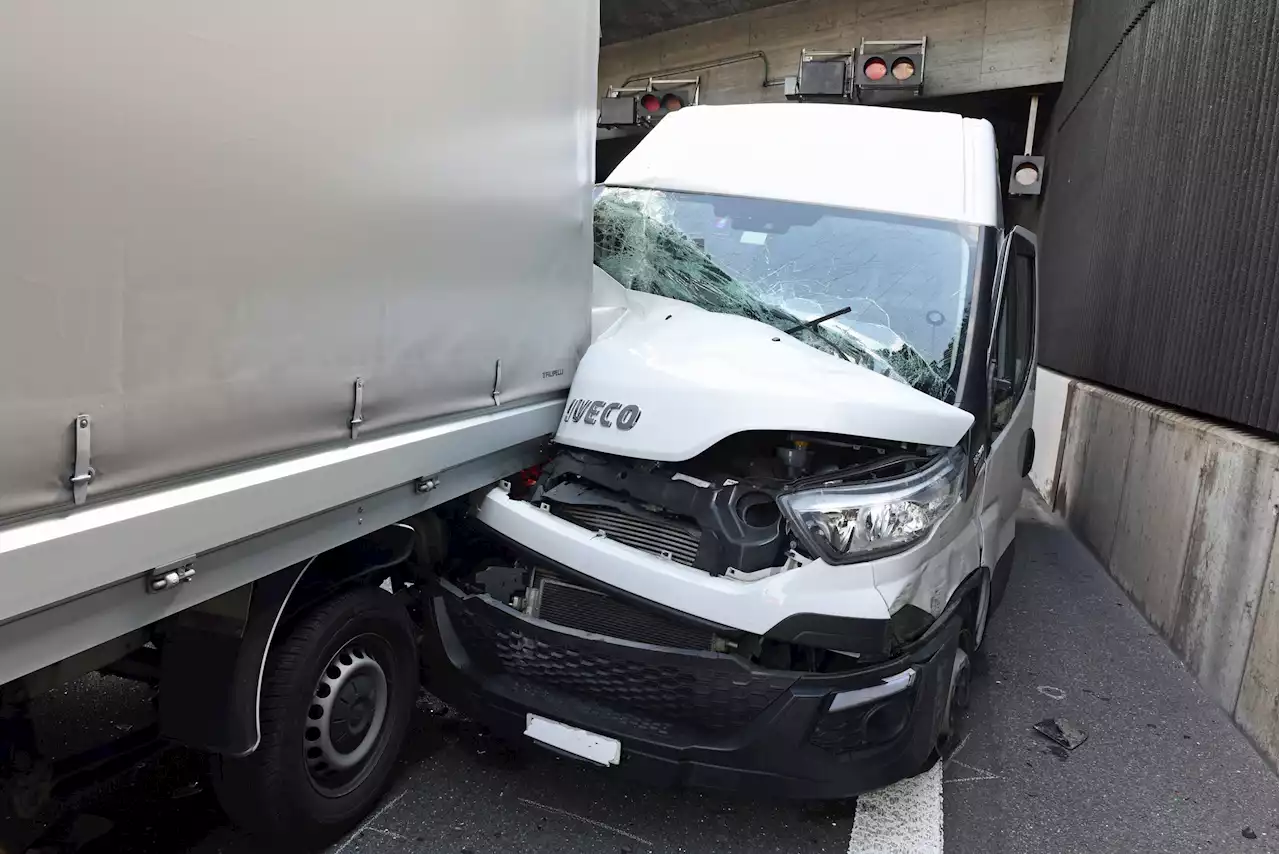 Kriens LU / A2: Kollision auf der Autobahn – drei verletzte Personen