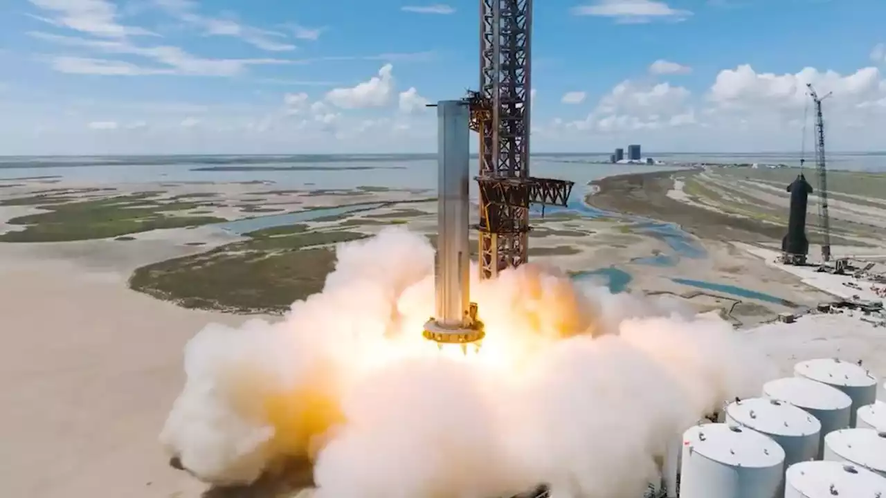 SpaceX's Starship Super Heavy rocket just fired up 7 engines for the 1st time (video)