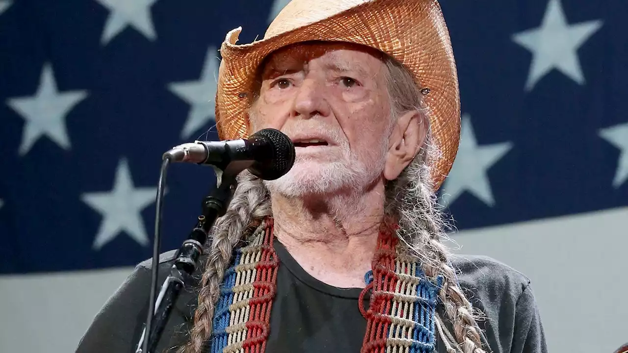 Willie Nelson Reveals Suicide Attempt Early in His Career