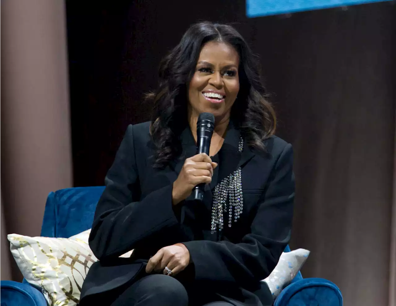 Michelle Obama plans 6-city tour for ‘The Light We Carry’ | amNewYork