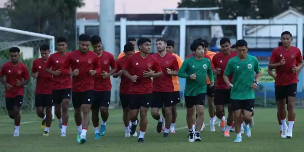 Sudah Komplet, Latihan Timnas Indonesia Diikuti 23 Pemain Termasuk Marselino & Trio Luar Negeri - Bola.net