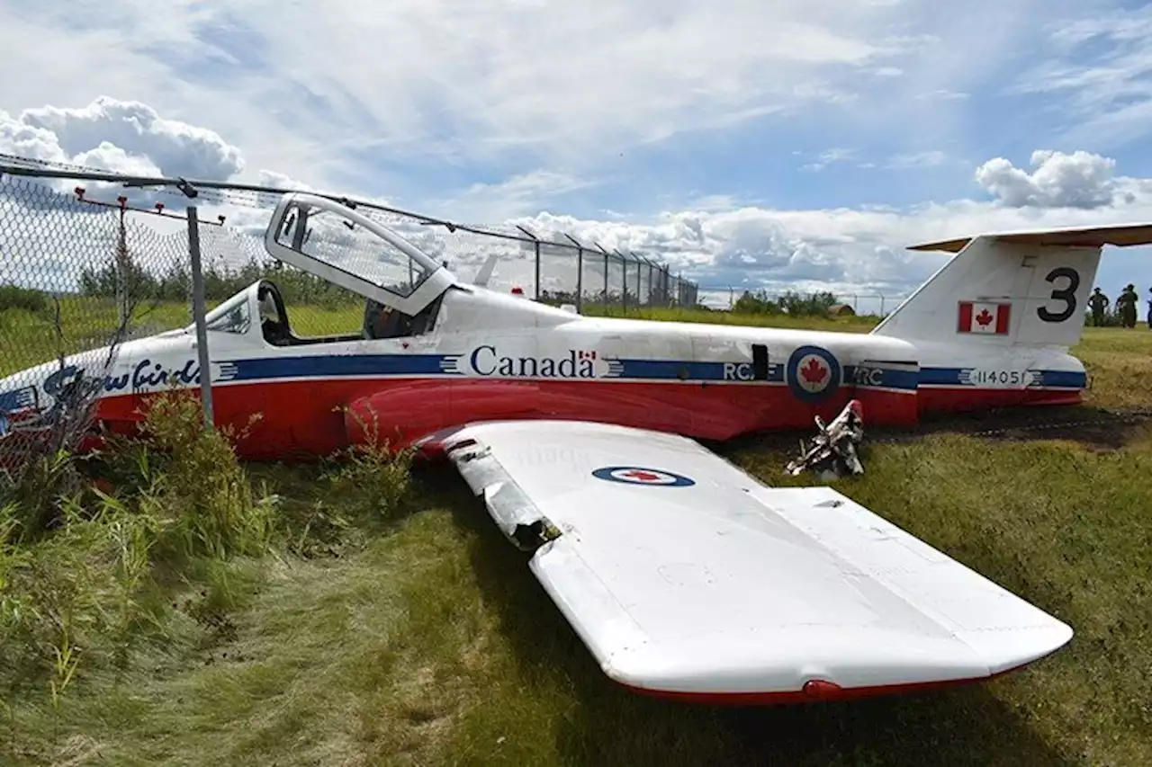 Snowbirds allowed back in the air after probe finds oil filter caused latest crash