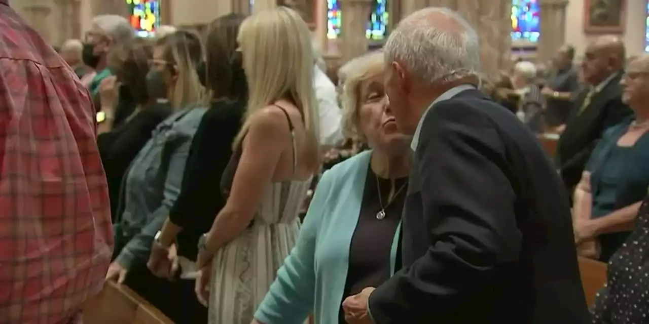 WATCH: 300 couples celebrate their 50th wedding anniversaries