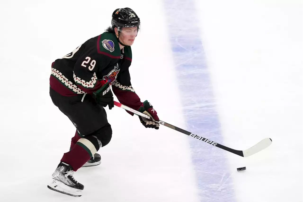 Arizona Coyotes sign Barrett Hayton to a two-year contract extension - Daily Faceoff