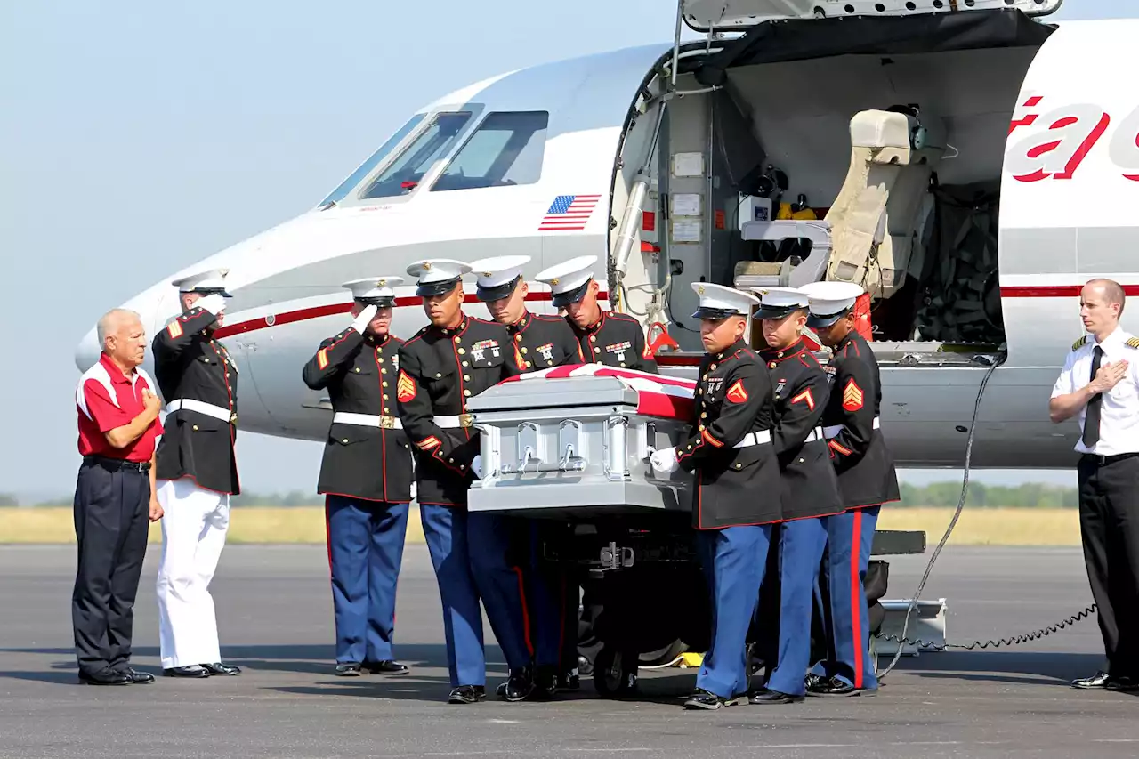 Comal ISD names elementary after 2 fallen New Braunfels Marines who played football at Canyon High