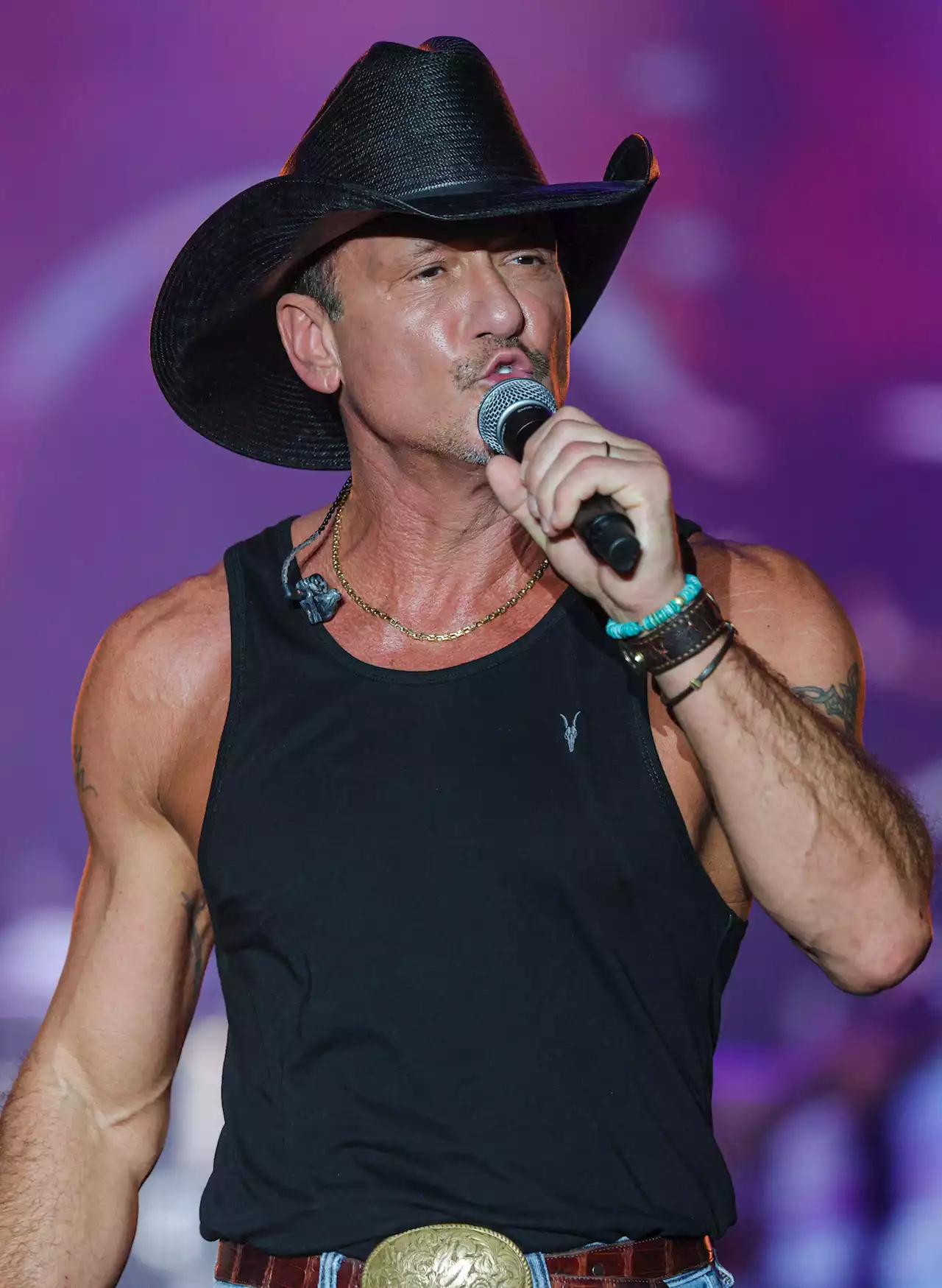 Tim McGraw Falls Off Stage During A Concert. Again. (But He's OK!)