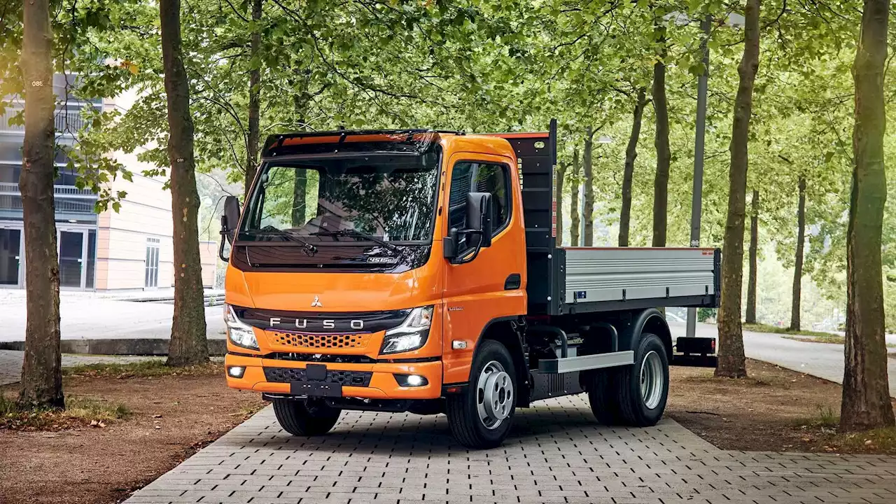 Next Generation Fuso eCanter Debuts in Europe