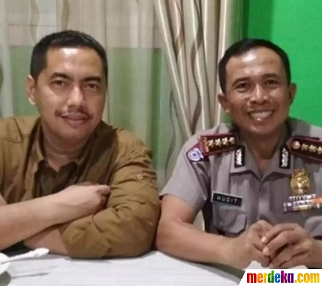 Foto : Tanpa Lihat Pangkat, Begini Gaya Jenderal TNI Andika Saat Foto ...