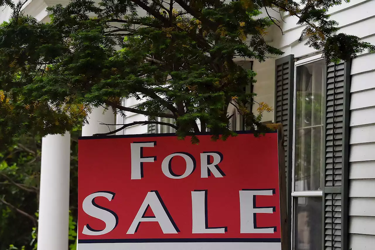 Existing home sales drop for 7th straight month in August