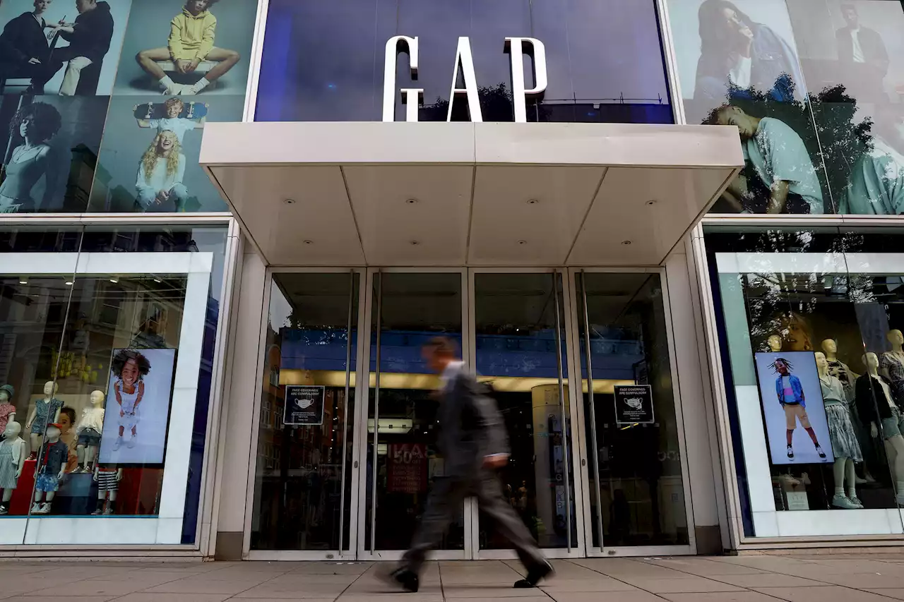 Gap axes 500 corporate jobs as apparel chain battles weak sales