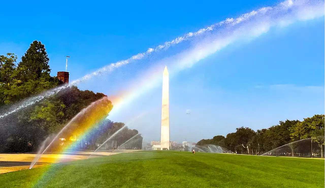 D.C.-area forecast: Sunny and warm today before tomorrow’s season-changing cold front