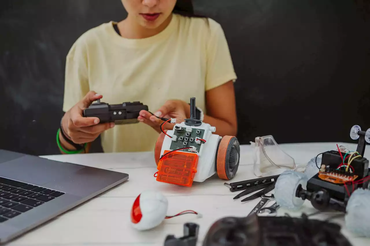‘La niña prodigio’ de la robótica está buscando un cupo en el Robotic People Fest