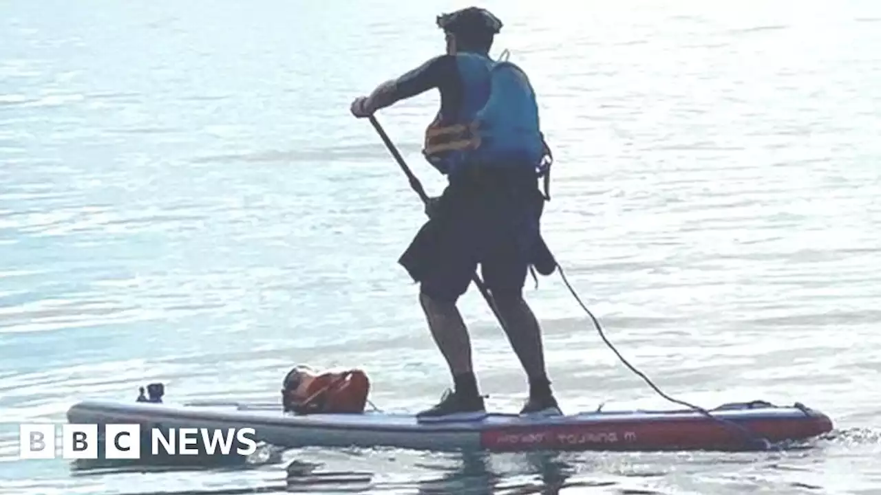 Bedfordshire NHS paramedic paddleboards across Channel