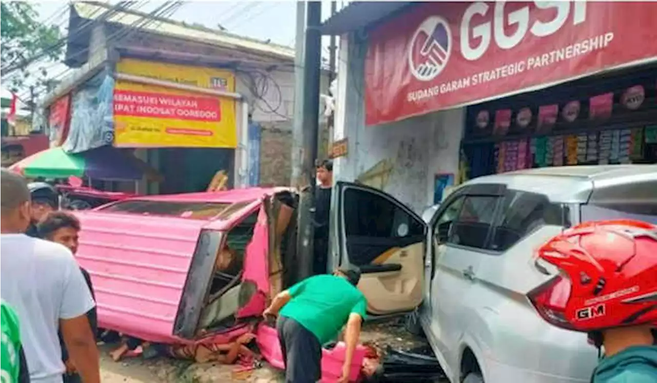 Minibus Tabrak Angkot di Sukabumi, Tiga Korban Tewas