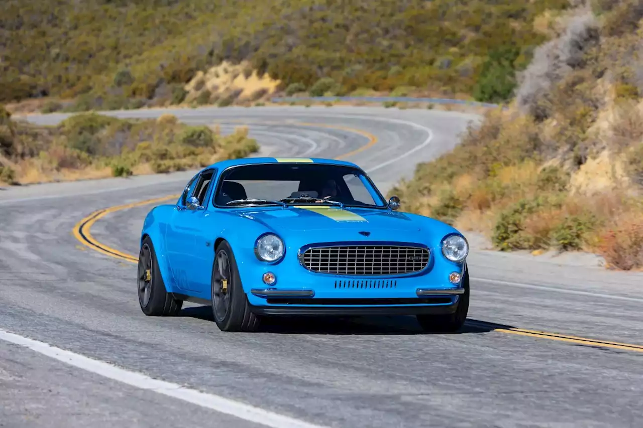 Volvo P1800 Cyan Racing Continuation Is a Carbon-Fiber Restomod