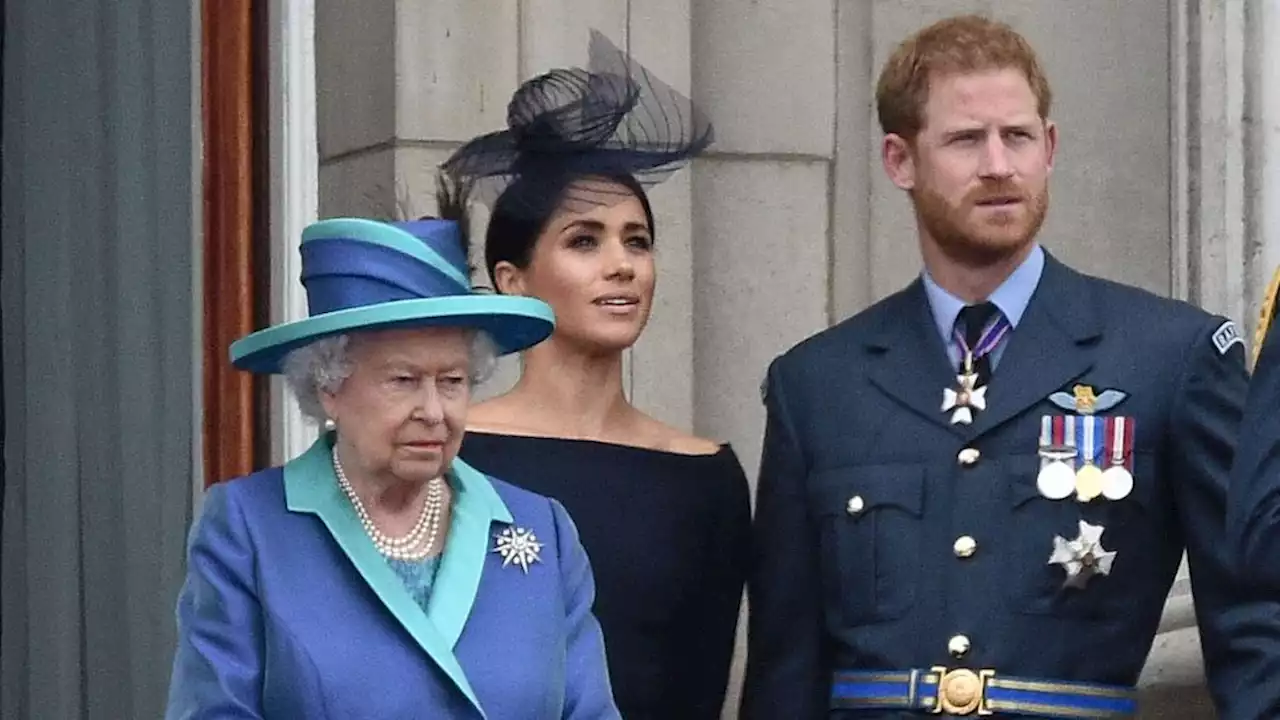 Elizabeth II 'très blessée' : les propos déchirants de la Reine après l'annonce du départ de Harry et Meghan aux États-Unis