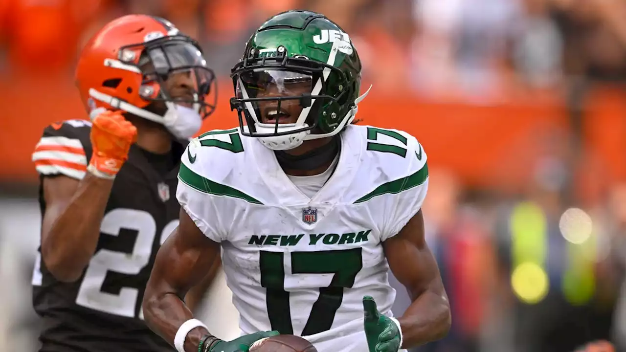 New York Jets star Garrett Wilson takes home NFL Rookie of the Week award