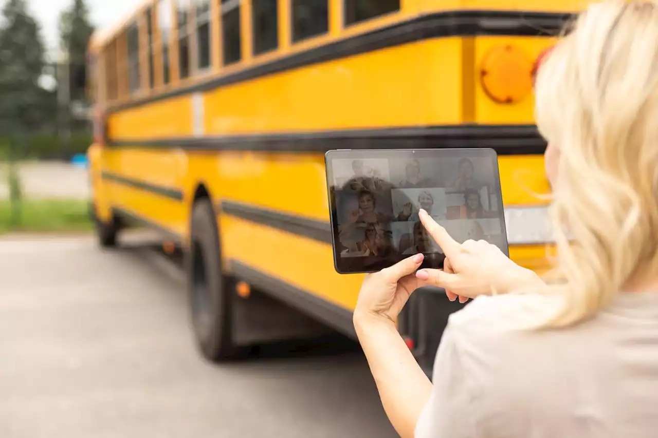 SpaceX wants to put Starlink internet on rural school buses | Engadget