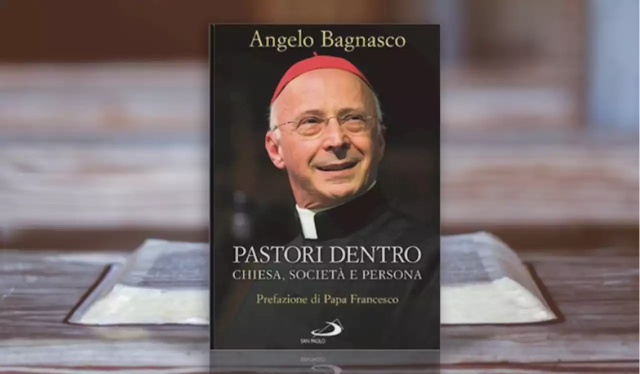 “Pastors within”: Pope Francis writes Cardinal Bagnasco book preface