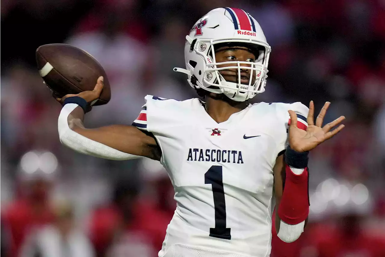 Atascocita QB Zion Brown growing into leadership role