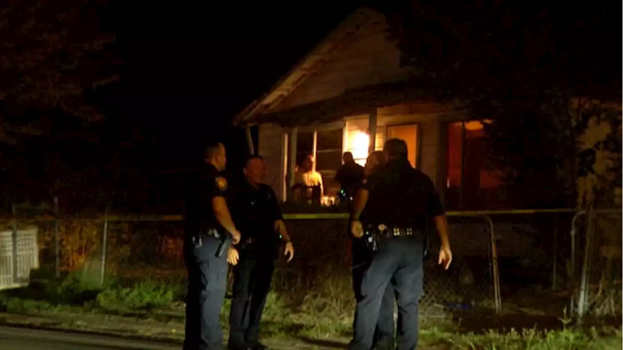 SAPD: Altercation on West Side sends man to hospital with knife wounds