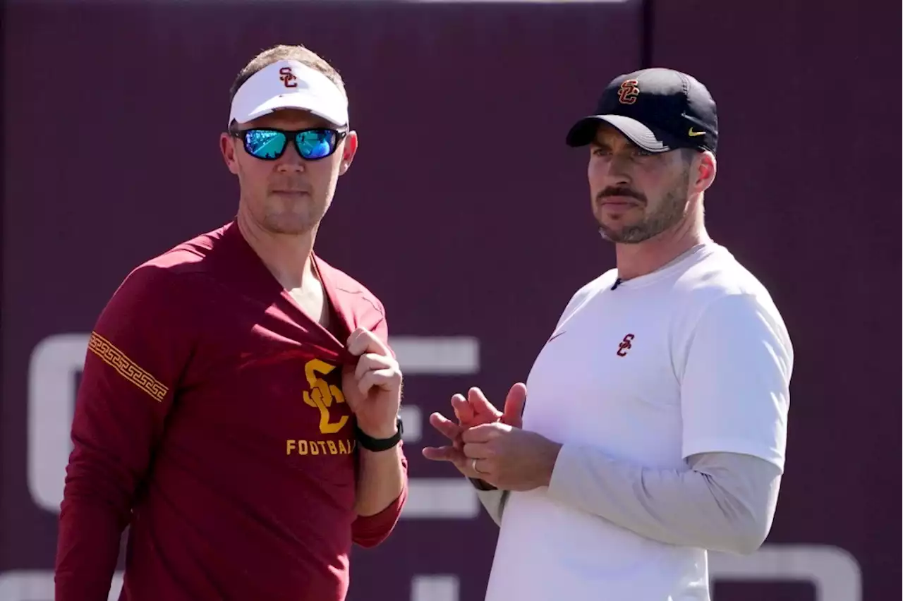 Can USC fix its defense before it costs the Trojans a game?