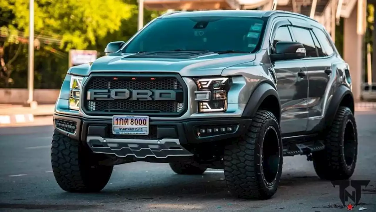 Here Is the Ford F-150 Raptor SUV That Ford Never Built