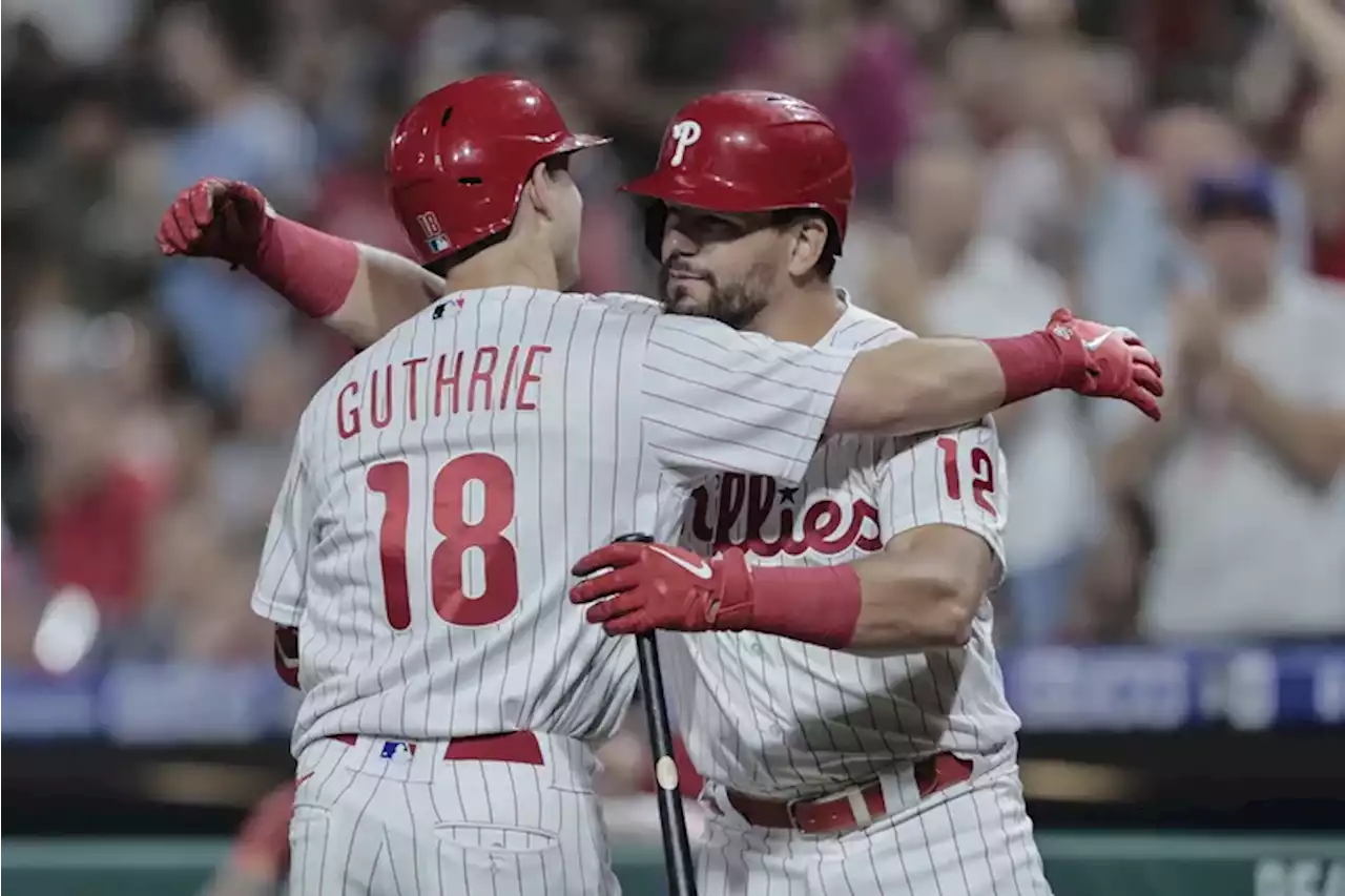 Phillies ride Matt Vierling’s 5-for-5 night to end five-game losing streak in 10 innings, 4-3