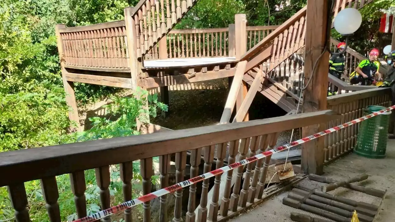 Paura al Globe Theatre: crolla una scala dopo uno spettacolo per le scuole, 10 feriti