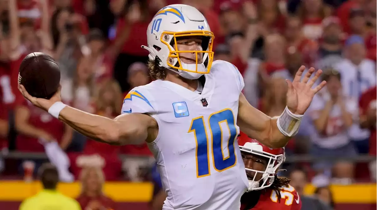 Chargers Coach Gives Injury Update on Justin Herbert