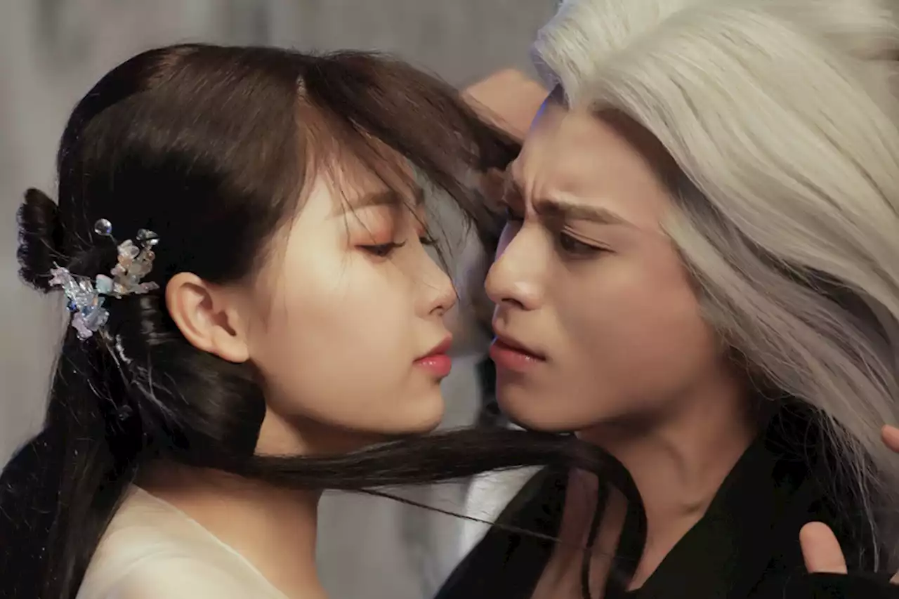 Classic Forbidden Romance: 6 Reasons To Watch C-Drama “Love Between Fairy And Devil”