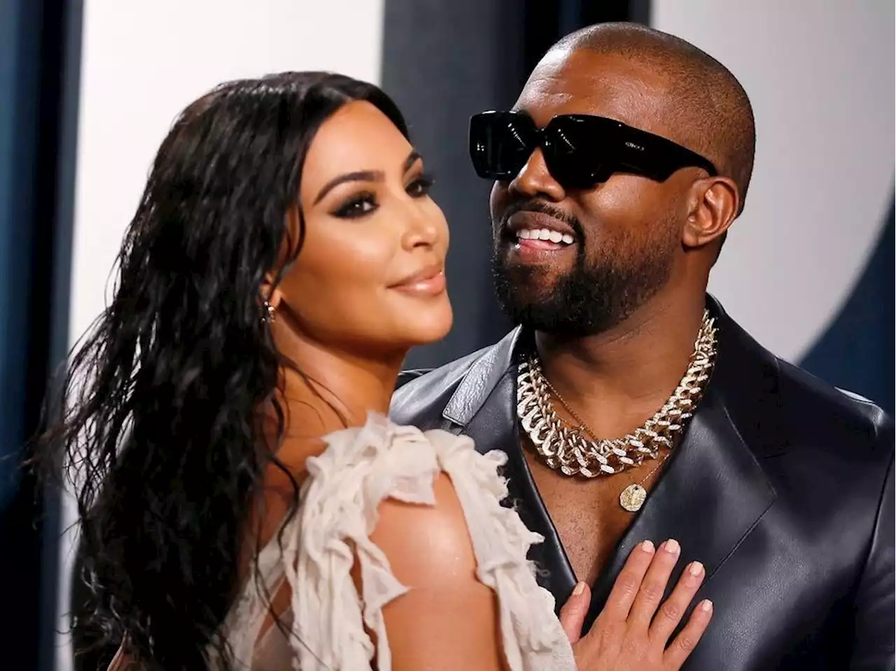 Kanye West apologizes to Kim Kardashian for causing 'stress'