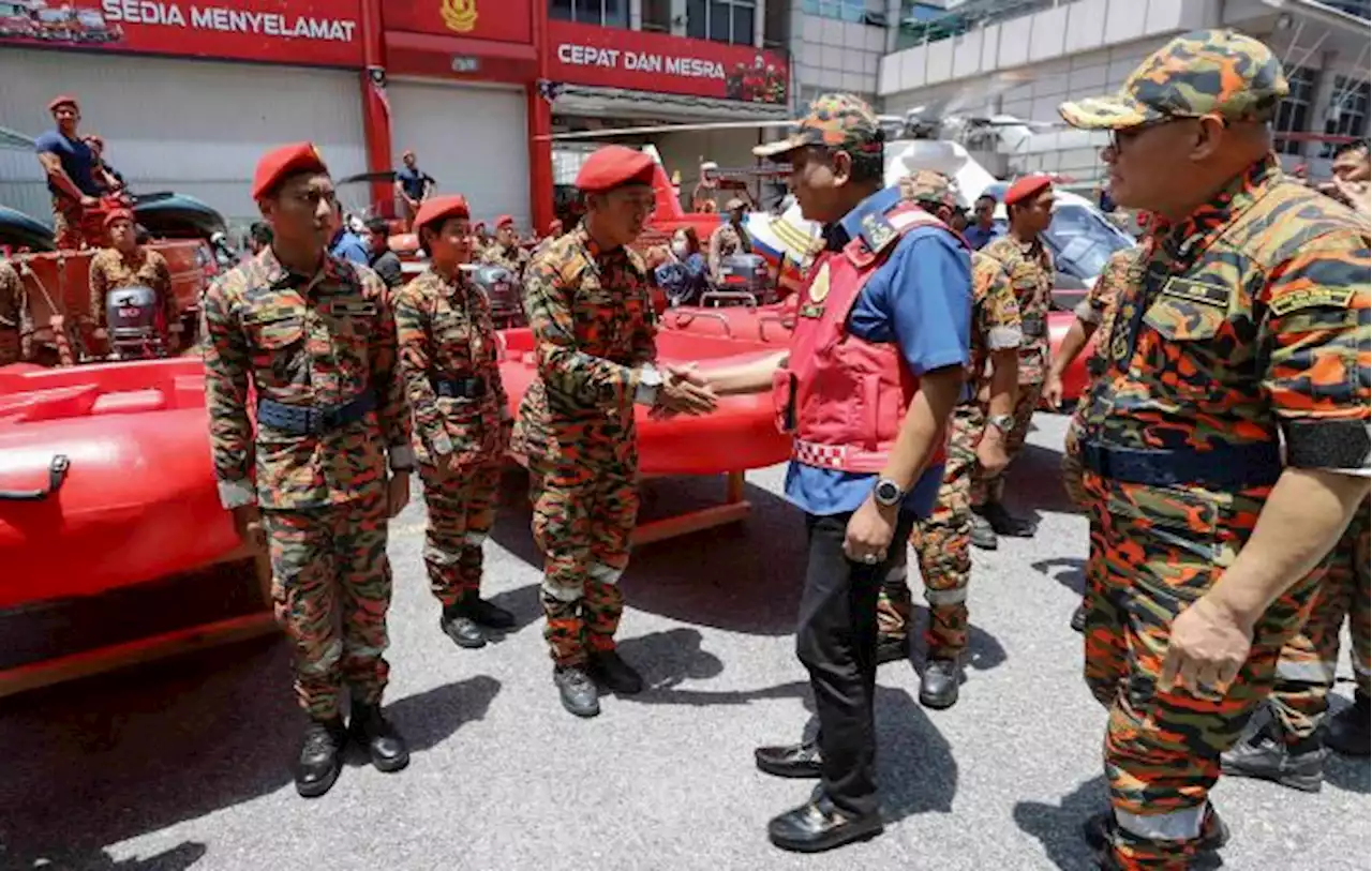 Tarikh PRU boleh ditetapkan, banjir tiada siapa tahu - Reezal