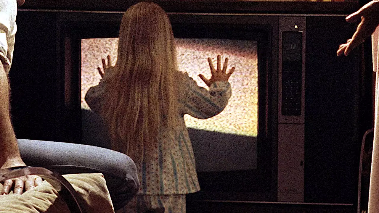 What Really Happened During the Making of ‘Poltergeist’