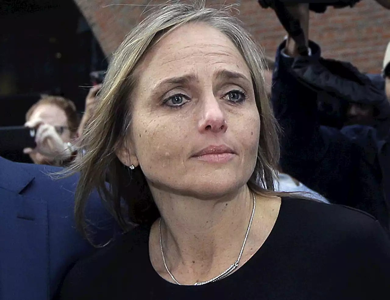 Feds drop case against judge charged in immigrant's escape