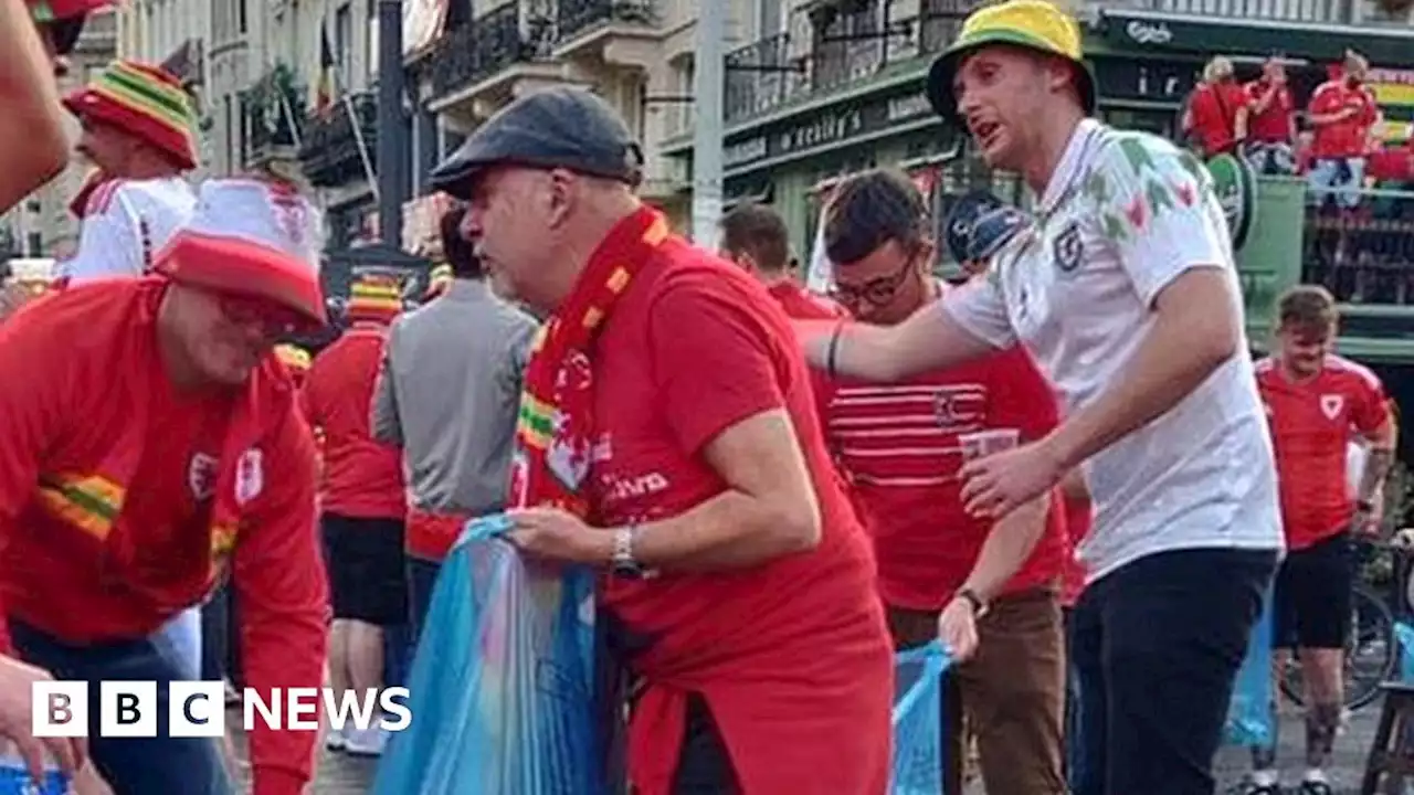 Wales football fans praised for cleaning up in Brussels