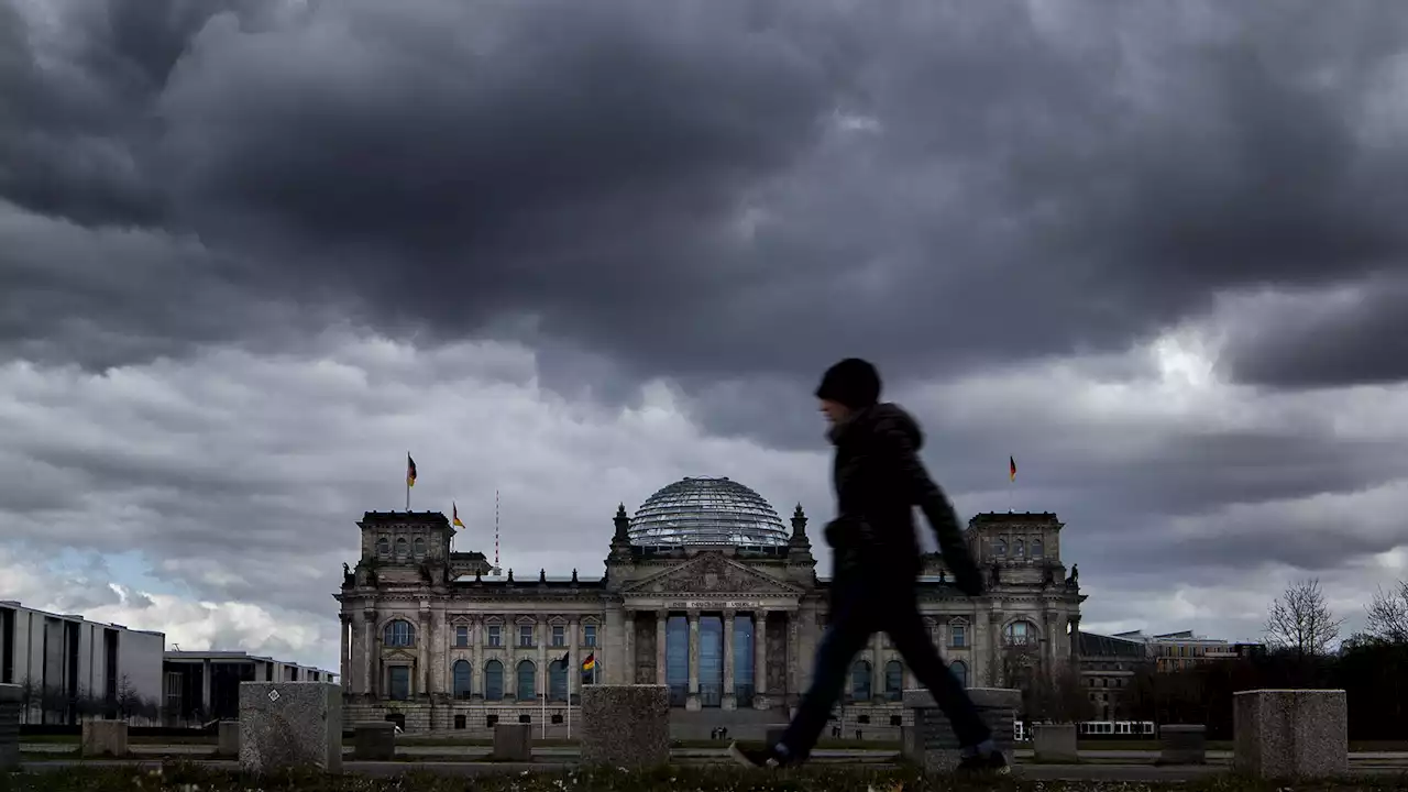 Deutsche Einheit: Unzufriedenheit im Osten wächst