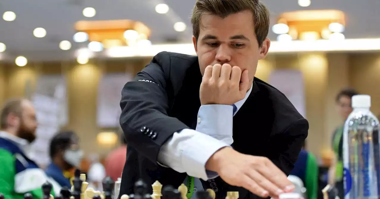 World chess champion Magnus Carlsen quits game after just one move amid cheating controversy