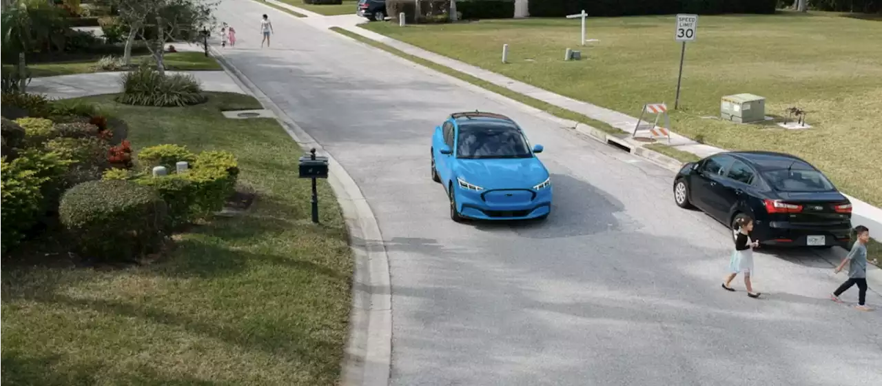 Ford & T-Mobile Test Autonomous Tech That Works With Smartphones To Protect Pedestrians & Cyclists