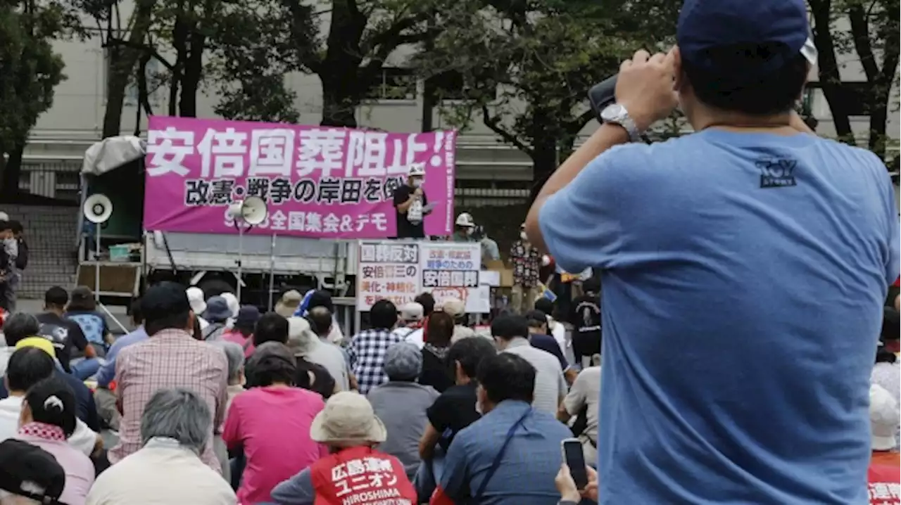 Hundreds demand cancellation of Japanese ex-leader's funeral